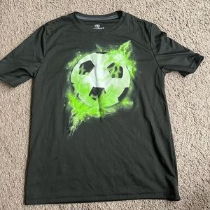 Athletic works boys 10-12 shirt